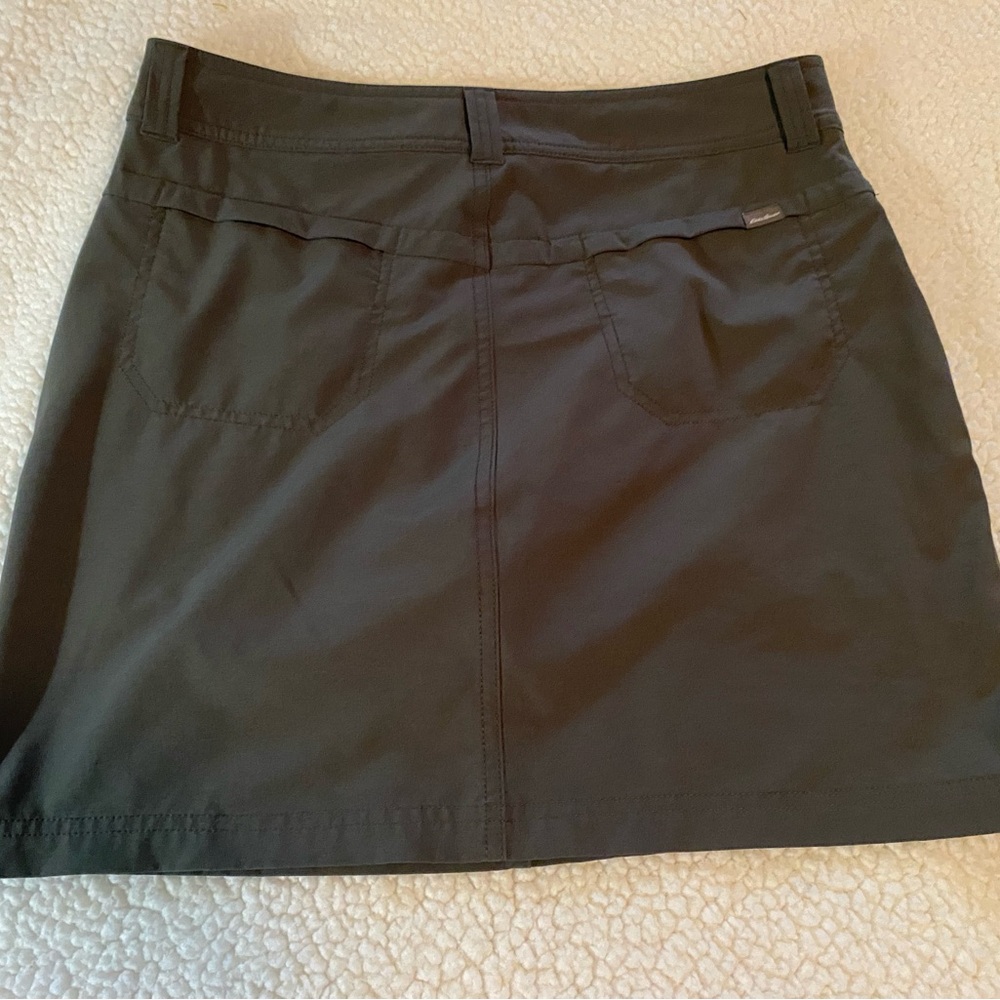 Eddie Bauer Women’s  Size 4 black Skort.   In good condition. - Picture 6 of 7